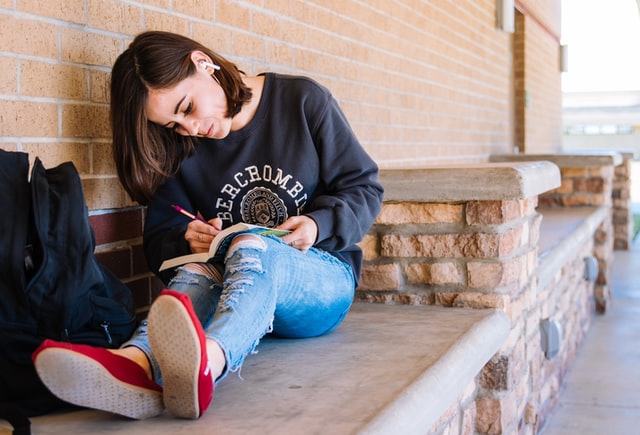 Parents Guide to Managing Challenging Behaviour